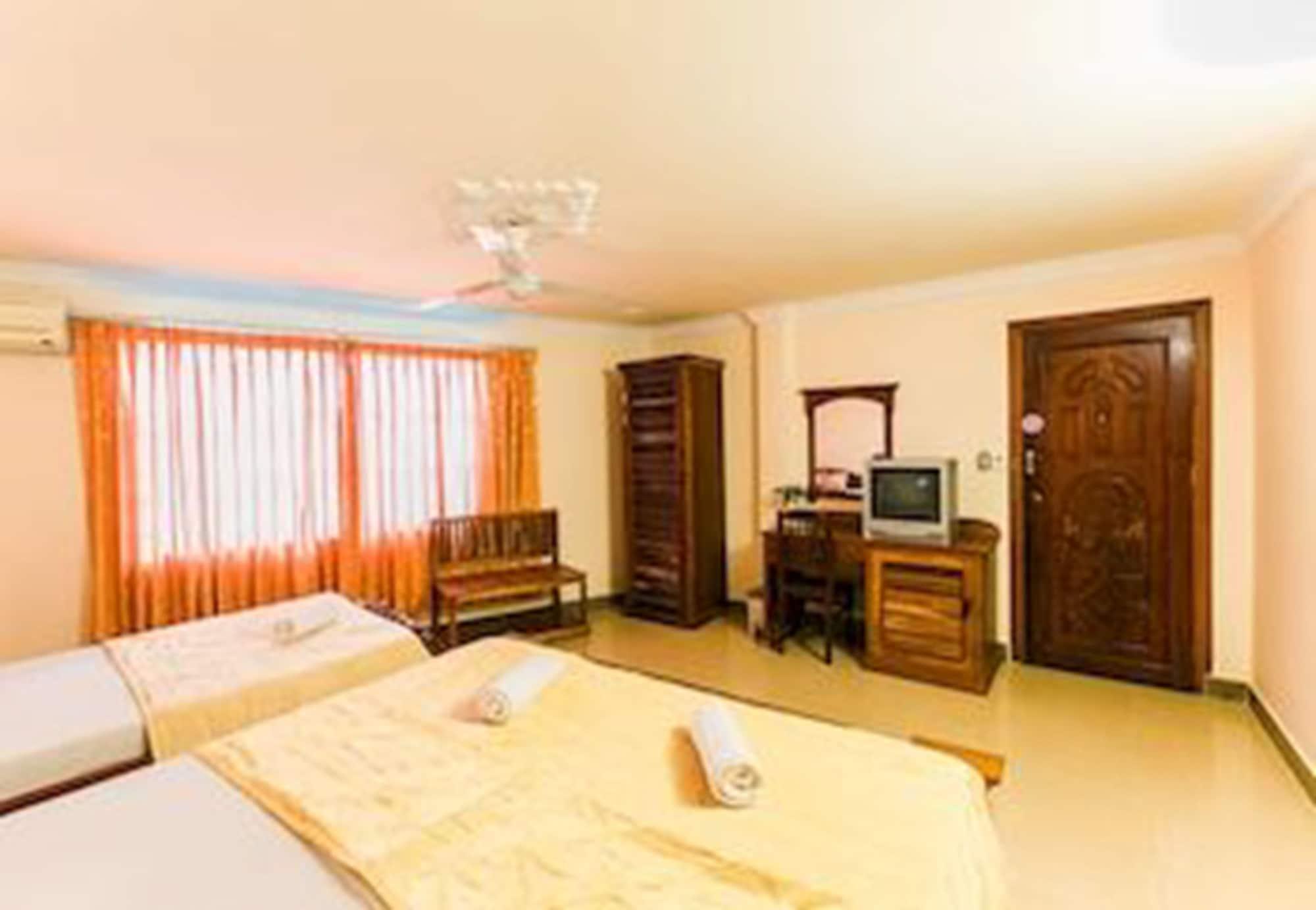 Asia Hotel Баттамбанг Экстерьер фото