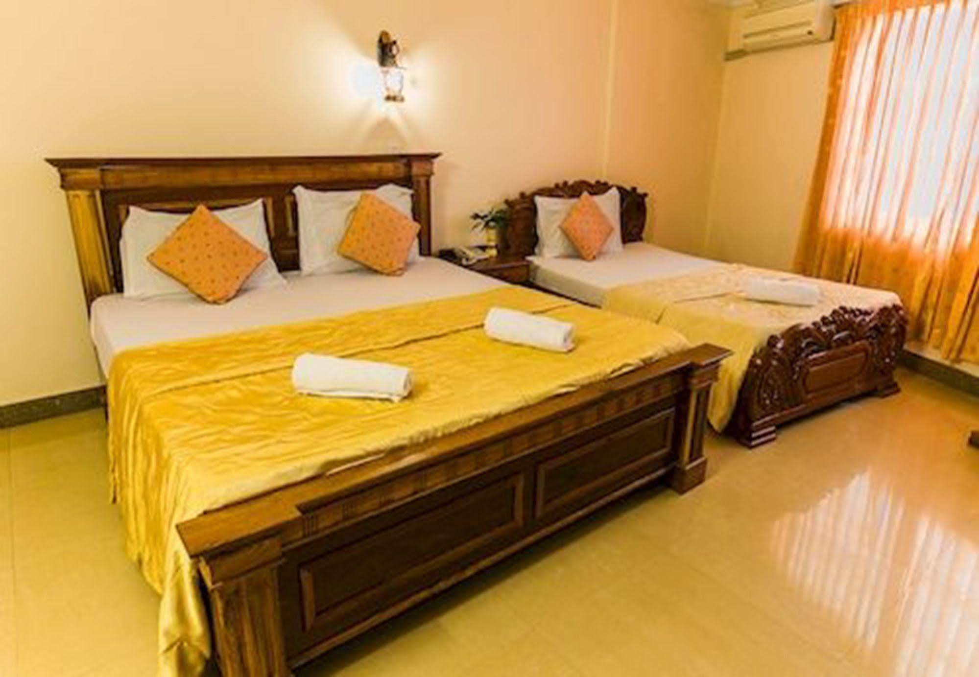 Asia Hotel Баттамбанг Экстерьер фото