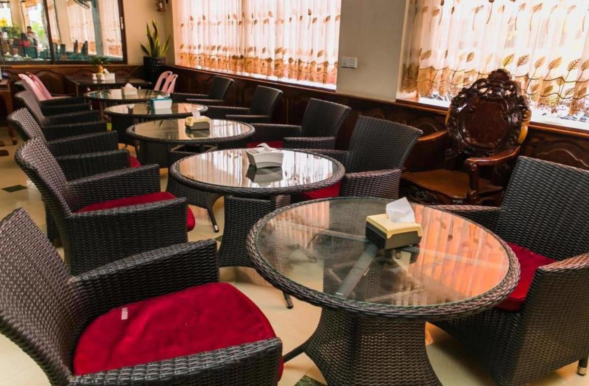 Asia Hotel Баттамбанг Экстерьер фото
